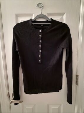 BANANA REPUBLIC 100% CASHMERE SWEATER - SMALL